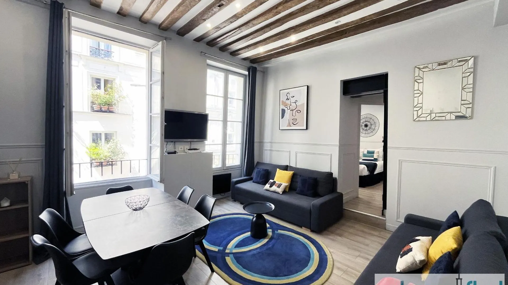 44 - Pretty 2 Bdr Flat In Paris